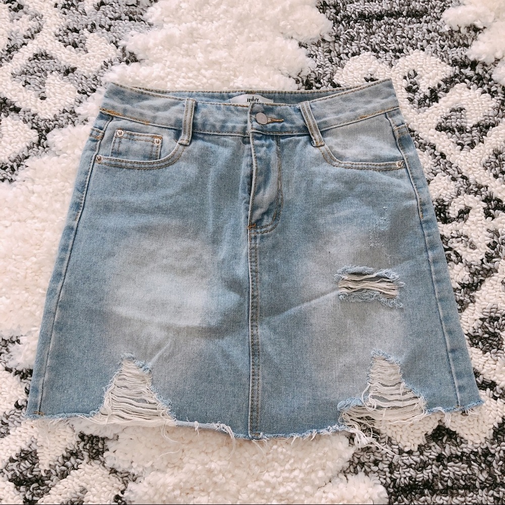 Light wash denim skirt